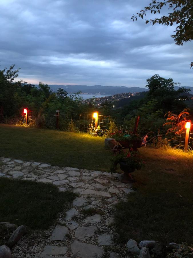 Dag Evi ,2 Oda, Lake View, Fireplace Jakuzi,6 Person Sapanca Exterior photo